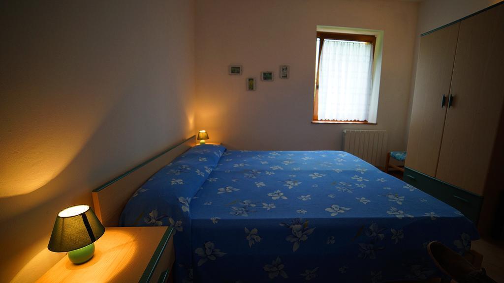 Appartement Casa Al Portico à Pieve Di Ledro Extérieur photo
